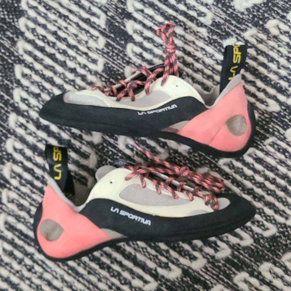 La Sportiva Women's Pink, Gray, Black Climbing Shoes - Picture 4 of 7